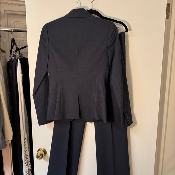 Theory • Pant Suit • Navy • 2 - Picture 4 of 7